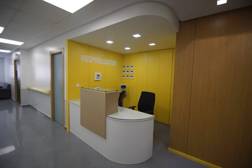 Accueil du service d’hospitalisation de la Clinique Assalam